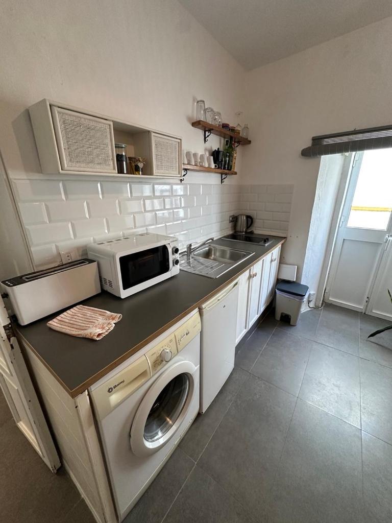 Apartment In Old Town With Roof Terrace And Fibre, Tarifa Exterior foto